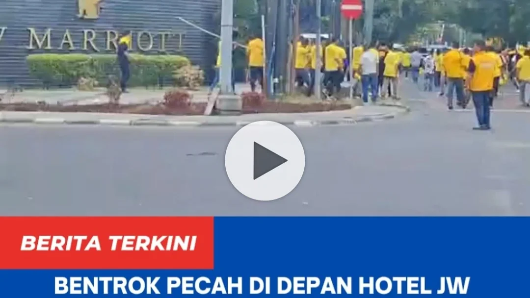 Bentrok Pecah di Depan Hotel JW Marriott Medan Saat Musda Golkar Sumut Digelar