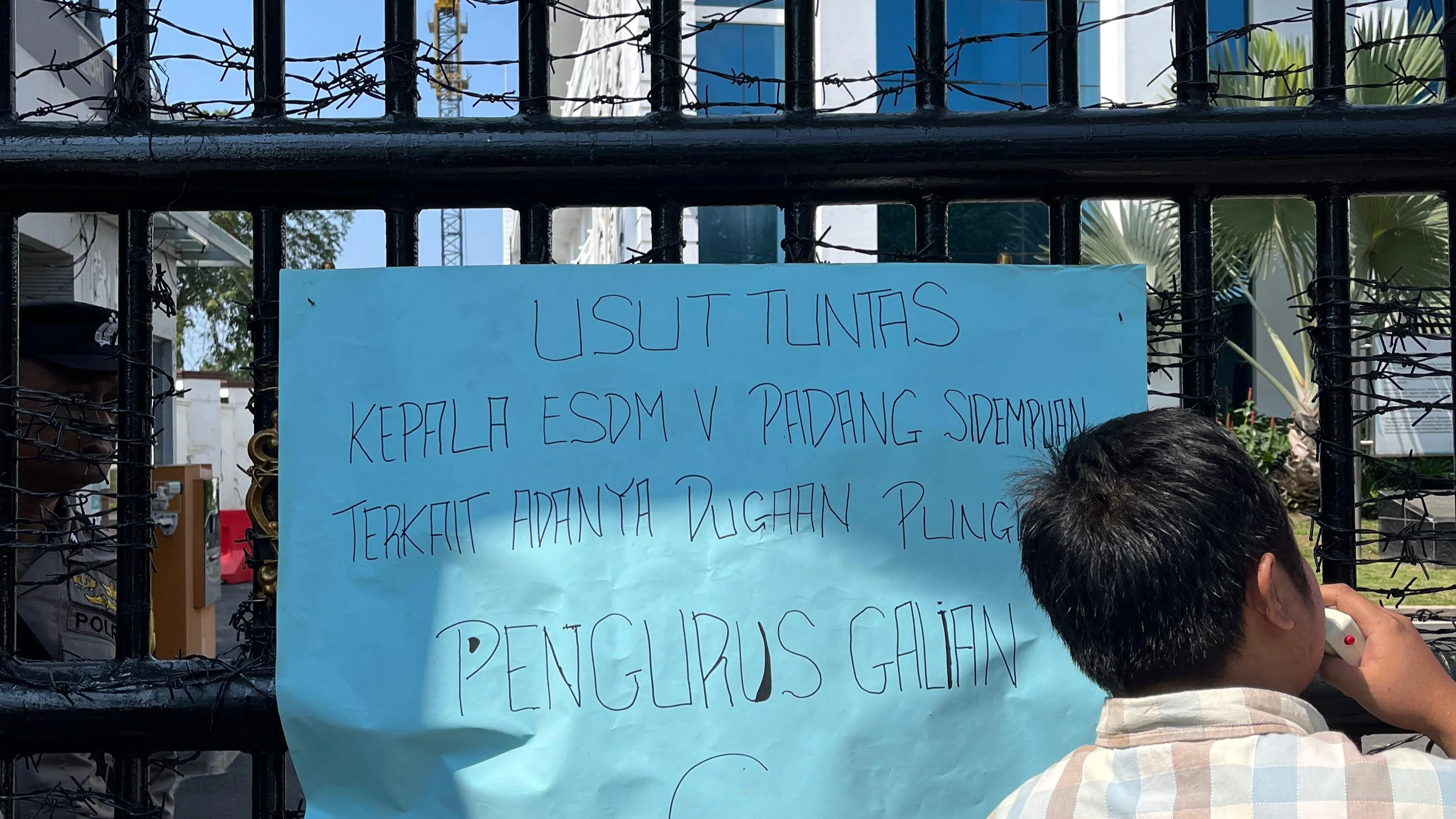  FAM Sumut(Forum aspirasi Mahasiswa Sumatera Utara Menggelar Aksi Unjuk Rasa Didepan kejaksaan Tinggi Sumatera